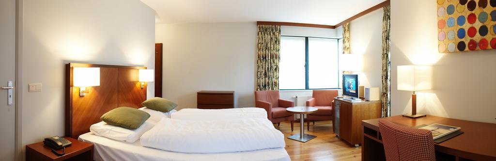 Hotel Beau Sejour Villers-sur-Lesse Exterior foto